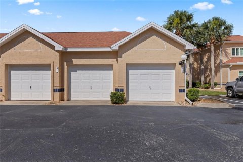 Townhouse in Palm Coast, Florida 3 bedrooms, 174.19 sq.m. № 1746963 - photo 6
