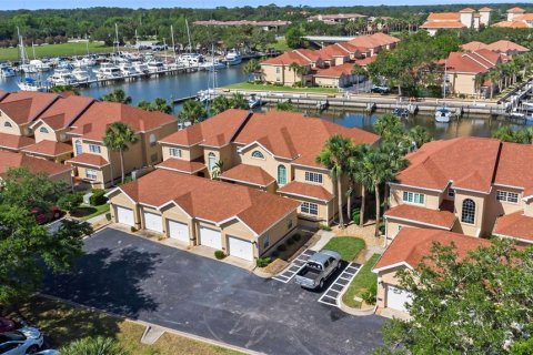 Townhouse in Palm Coast, Florida 3 bedrooms, 174.19 sq.m. № 1746963 - photo 4