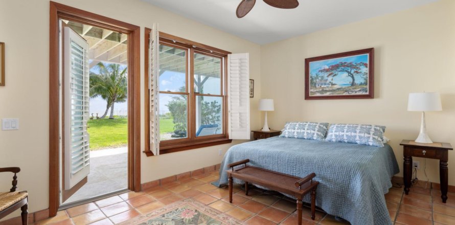 House in Vero Beach, Florida 3 bedrooms, 616.5 sq.m. № 579696