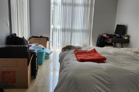 Condominio en alquiler en Doral, Florida, 3 dormitorios, 123.56 m2 № 2013255 - foto 6