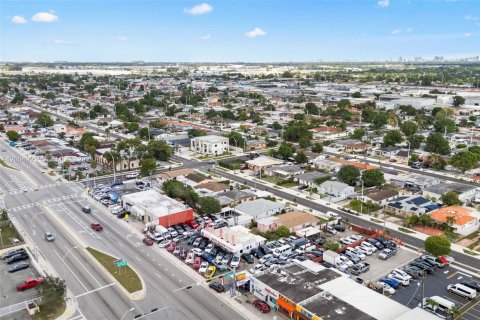 Immobilier commercial à vendre à Miami, Floride № 2170572 - photo 29
