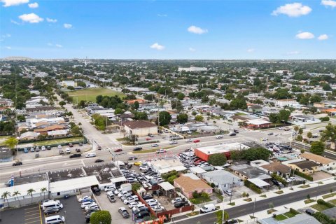Immobilier commercial à vendre à Miami, Floride № 2170572 - photo 28