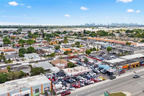Immobilier commercial à vendre à Miami, Floride № 2170572 - photo 24
