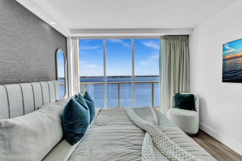 Condominio en venta en Miami, Florida, 2 dormitorios, 111.48 m2 № 2024141 - foto 12