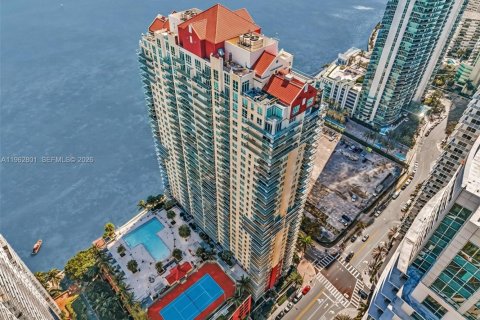 Condominio en venta en Miami, Florida, 2 dormitorios, 111.48 m2 № 2024141 - foto 19