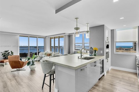 Condominio en venta en Miami, Florida, 2 dormitorios, 111.48 m2 № 2024141 - foto 4