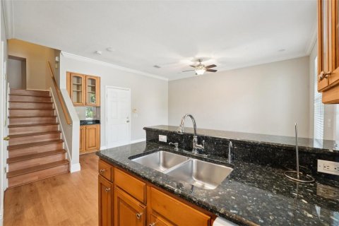 Townhouse in Tampa, Florida 3 bedrooms, 103.4 sq.m. № 1852579 - photo 7