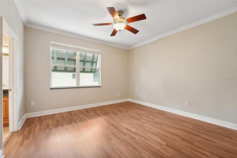 Townhouse in Tampa, Florida 3 bedrooms, 103.4 sq.m. № 1852579 - photo 21