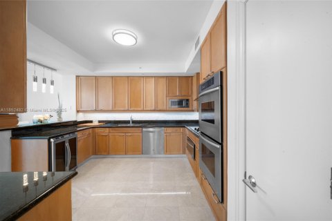 Copropriété à louer à Aventura, Floride: 2 chambres, 276.85 m2 № 1858857 - photo 19