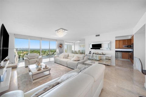 Copropriété à louer à Aventura, Floride: 2 chambres, 276.85 m2 № 1858857 - photo 12