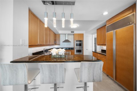 Copropriété à louer à Aventura, Floride: 2 chambres, 276.85 m2 № 1858857 - photo 17