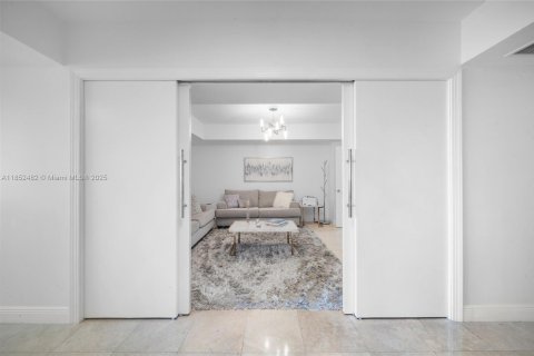 Copropriété à louer à Aventura, Floride: 2 chambres, 276.85 m2 № 1858857 - photo 27