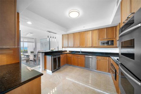 Copropriété à louer à Aventura, Floride: 2 chambres, 276.85 m2 № 1858857 - photo 16