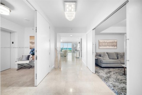 Copropriété à louer à Aventura, Floride: 2 chambres, 276.85 m2 № 1858857 - photo 24