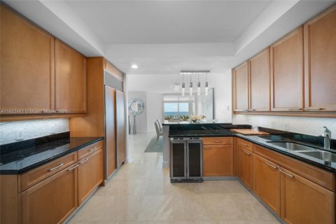 Copropriété à louer à Aventura, Floride: 2 chambres, 276.85 m2 № 1858857 - photo 20