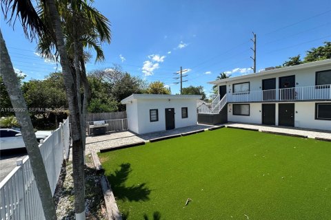 Apartamento en alquiler en Hollywood, Florida, 1 dormitorio № 2007087 - foto 18