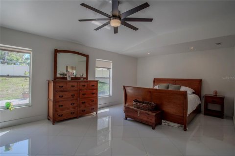 House in Clermont, Florida 3 bedrooms, 207.73 sq.m. № 1744582 - photo 10