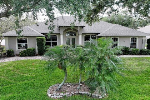House in Clermont, Florida 3 bedrooms, 207.73 sq.m. № 1744582 - photo 1
