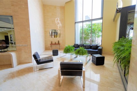 Condo in Aventura, Florida, 2 bedrooms  № 1644575 - photo 28