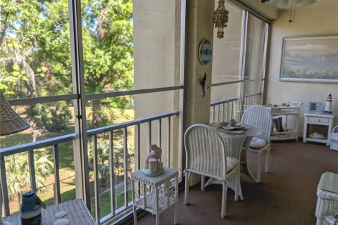 Condo in Bradenton, Florida, 1 bedroom  № 1598016 - photo 17
