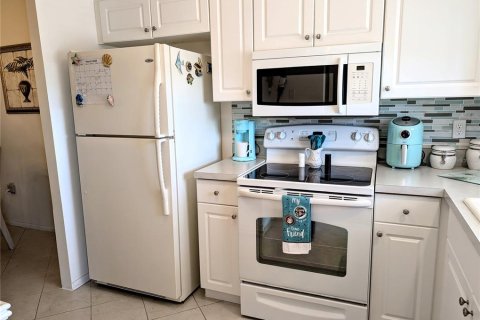 Condo in Bradenton, Florida, 1 bedroom  № 1598016 - photo 3