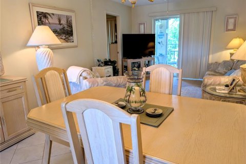 Condo in Bradenton, Florida, 1 bedroom  № 1598016 - photo 6
