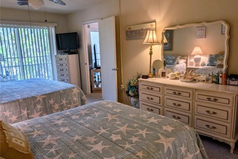 Condo in Bradenton, Florida, 1 bedroom  № 1598016 - photo 12