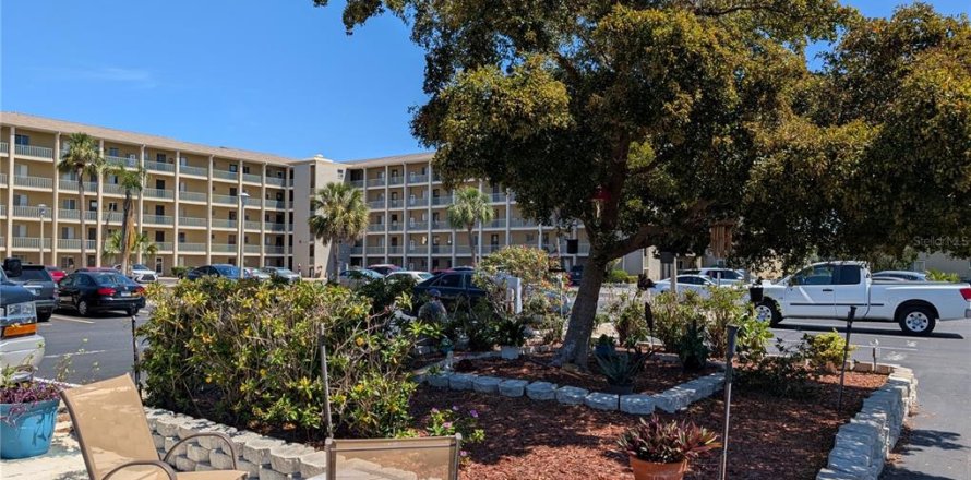 Condo in Bradenton, Florida, 1 bedroom  № 1598016