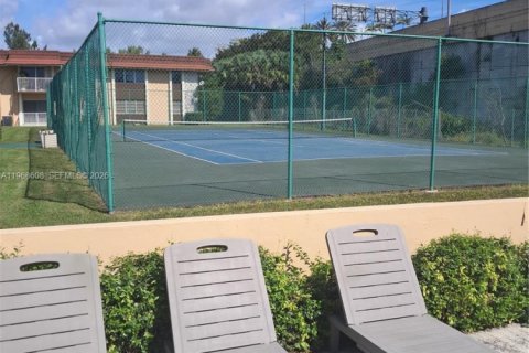 Condominio en venta en Miami, Florida, 2 dormitorios, 76.92 m2 № 2029807 - foto 2