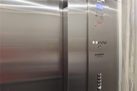 Condominio en alquiler en Orlando, Florida, 2 dormitorios, 100.8 m2 № 2155903 - foto 27