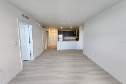 Condominio en alquiler en Orlando, Florida, 2 dormitorios, 100.8 m2 № 2155903 - foto 16