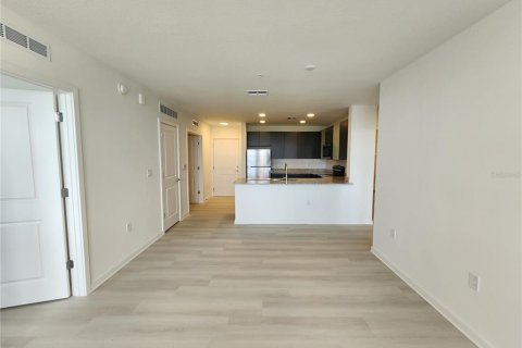 Condominio en alquiler en Orlando, Florida, 2 dormitorios, 100.8 m2 № 2155903 - foto 9