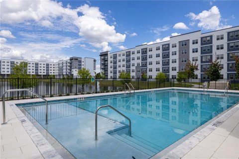Condominio en alquiler en Orlando, Florida, 2 dormitorios, 100.8 m2 № 2155903 - foto 18