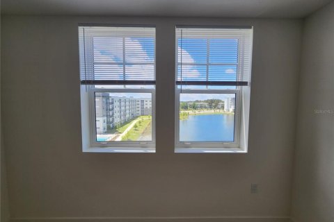 Condominio en alquiler en Orlando, Florida, 2 dormitorios, 100.8 m2 № 2155903 - foto 6
