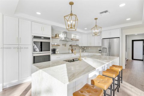 Villa ou maison à louer à Lighthouse Point, Floride: 4 chambres, 187.66 m2 № 1996686 - photo 11