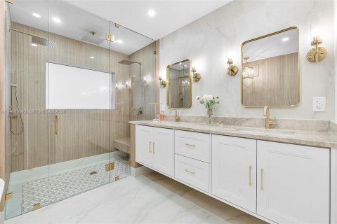 Villa ou maison à louer à Lighthouse Point, Floride: 4 chambres, 187.66 m2 № 1996686 - photo 18