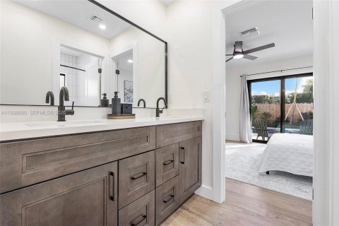 Villa ou maison à louer à Lighthouse Point, Floride: 4 chambres, 187.66 m2 № 1996686 - photo 22