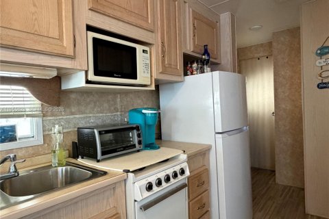 Land in Marathon, Florida № 2009828 - photo 6