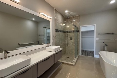 Townhouse in Davenport, Florida 4 bedrooms, 206.61 sq.m. № 2230067 - photo 22