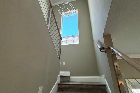 Townhouse in Davenport, Florida 4 bedrooms, 206.61 sq.m. № 2230067 - photo 14