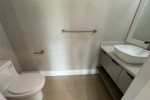 Townhouse in Davenport, Florida 4 bedrooms, 206.61 sq.m. № 2230067 - photo 11