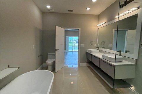 Townhouse in Davenport, Florida 4 bedrooms, 206.61 sq.m. № 2230067 - photo 23