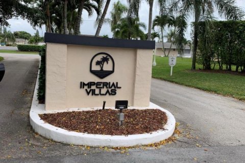 House in Delray Beach, Florida 2 bedrooms, 74.32 sq.m. № 1091881 - photo 1