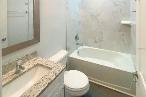 Apartment in Port Charlotte, Florida 3 bedrooms, 128.11 sq.m. № 1895185 - photo 4