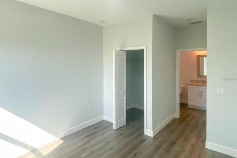 Apartment in Port Charlotte, Florida 3 bedrooms, 128.11 sq.m. № 1895185 - photo 6