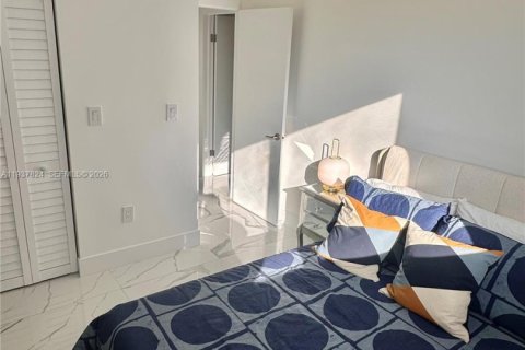 Condominio en alquiler en Miami Beach, Florida, 2 dormitorios, 105.82 m2 № 1995464 - foto 5