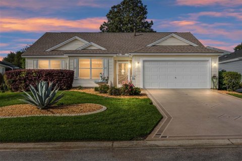 Villa ou maison à The Villages, Floride 3 chambres, 140.47 m2 № 2203592