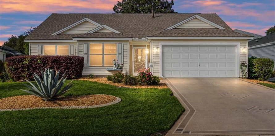 Casa en The Villages, Florida 3 dormitorios, 140.47 m2 № 2203592