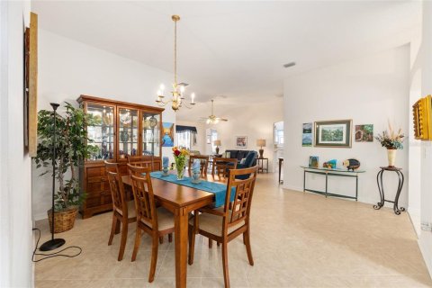 Casa en venta en The Villages, Florida, 3 dormitorios, 140.47 m2 № 2203592 - foto 12