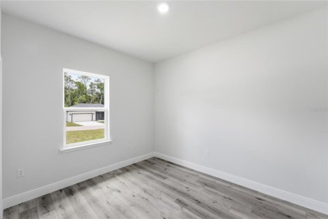 House in Citrus Springs, Florida 4 bedrooms, 170.29 sq.m. № 2222411 - photo 17